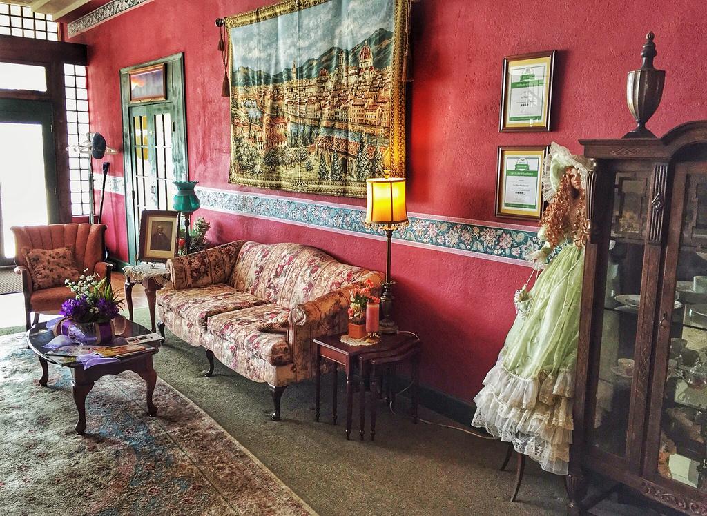 La Plaza Historic Hotel & Restaurant Walsenburg Εξωτερικό φωτογραφία